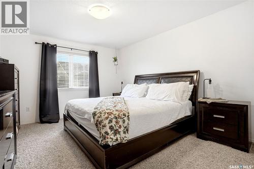 34 4425 Nicurity Drive, Regina, SK - Indoor Photo Showing Bedroom