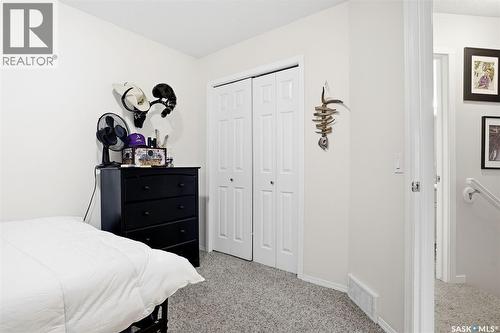 34 4425 Nicurity Drive, Regina, SK - Indoor Photo Showing Bedroom