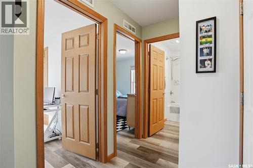 14 401 Railway Avenue E, Vanscoy, SK 