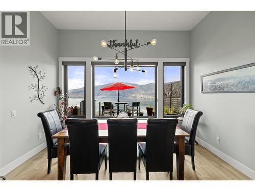 3663 Mckinley Beach Drive, Kelowna, BC - Indoor Photo Showing Dining Room