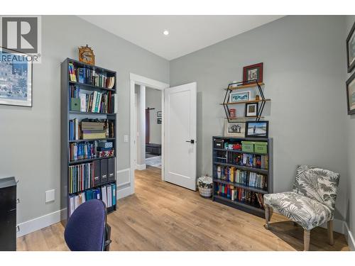 3663 Mckinley Beach Drive, Kelowna, BC - Indoor