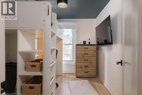 1422 Ghent Avenue, Burlington, ON - Indoor