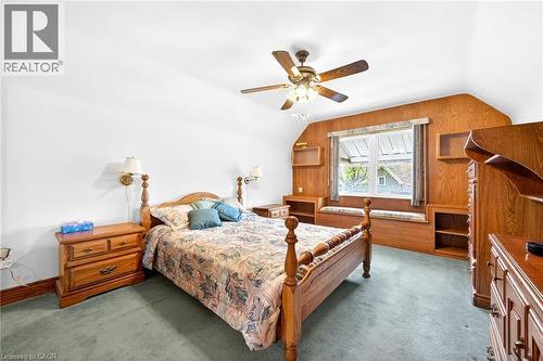 95 Empress Avenue, Hamilton, ON - Indoor Photo Showing Bedroom