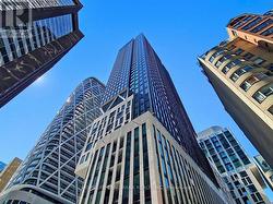 1906 - 238 SIMCOE STREET Toronto, ON M5T 0E2