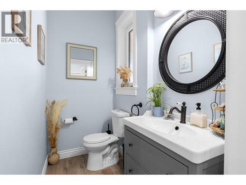 137 Eagle Point, Osoyoos, BC - Indoor Photo Showing Bathroom