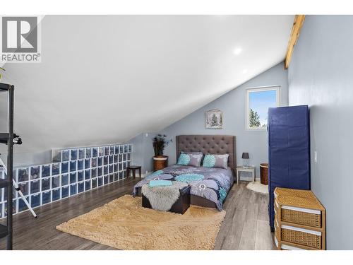 137 Eagle Point, Osoyoos, BC - Indoor Photo Showing Bedroom