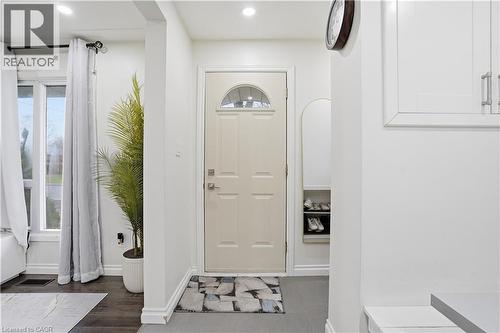 107 Deschene Avenue, Hamilton, ON - Indoor Photo Showing Other Room