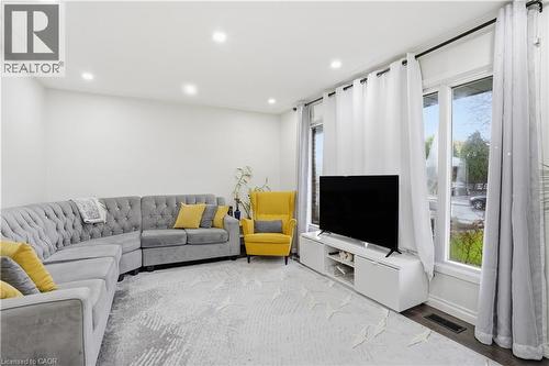 107 Deschene Avenue, Hamilton, ON - Indoor