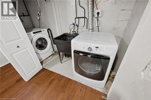 22 Dellroy Avenue, Kitchener, ON - Indoor Photo Showing Laundry Room