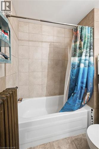 22 Dellroy Avenue, Kitchener, ON - Indoor Photo Showing Bathroom