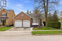 86 RHONDA BOULEVARD Clarington (Bowmanville), ON L1C 3Y9