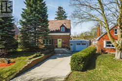 55 VANCAMP AVENUE  Kitchener, ON N2M 1J1