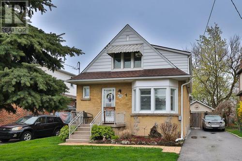 233 GLENHOLME AVENUE  Hamilton, ON L8K 3L9