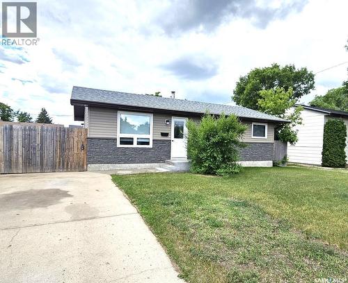 1511 Glendale STREET  Moose Jaw, SK S6H 7B3