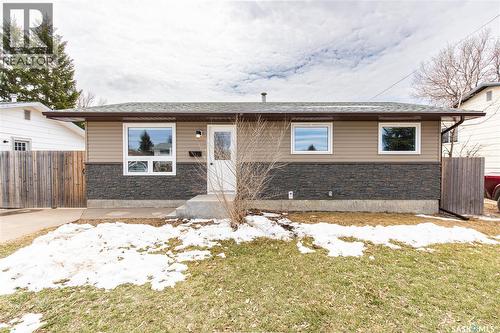 1511 Glendale STREET  Moose Jaw, SK S6H 7B3