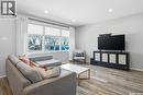 709 Inver Crescent E, Regina, SK  - Indoor Photo Showing Living Room 