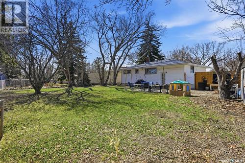 709 Inver Crescent E, Regina, SK - Outdoor