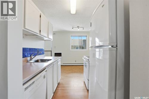 316B 4040 8Th Street E, Saskatoon, SK - Indoor Photo Showing Kitchen