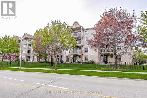 212 - 4005 Kilmer Drive, Burlington (Tansley), ON - Outdoor With Balcony With Facade