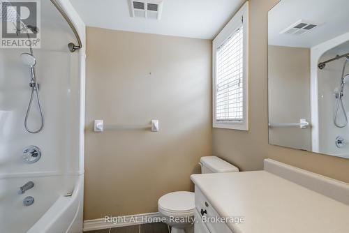 4 -pc ensuite bath - 212 - 4005 Kilmer Drive, Burlington (Tansley), ON - Indoor Photo Showing Bathroom