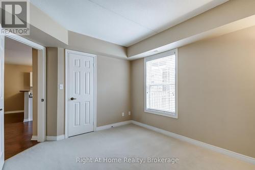 2nd bedroom - 212 - 4005 Kilmer Drive, Burlington (Tansley), ON - Indoor Photo Showing Other Room