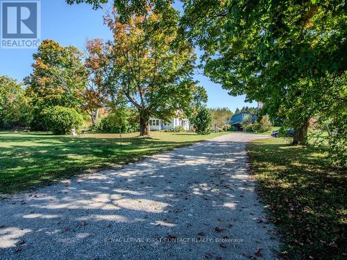 2041 FLOS 4 ROAD W  Springwater, ON L0L 2K0