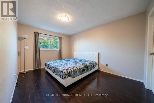 613 Galloway Crescent, Mississauga, ON - Indoor Photo Showing Bedroom