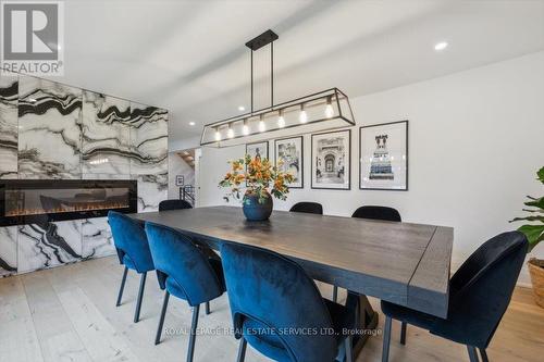 169 Oakes Drive, Mississauga, ON - Indoor Photo Showing Dining Room