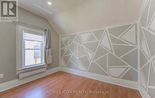 138 Courtland Avenue E, Kitchener, ON - Indoor Photo Showing Other Room