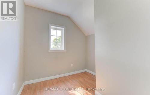 138 Courtland Avenue E, Kitchener, ON - Indoor Photo Showing Other Room