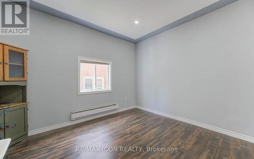 138 Courtland Avenue E, Kitchener, ON - Indoor Photo Showing Other Room