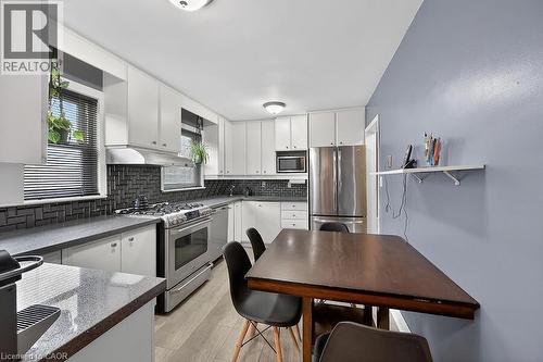419 East 42Nd Street, Hamilton, ON - Indoor Photo Showing Kitchen With Stainless Steel Kitchen With Upgraded Kitchen