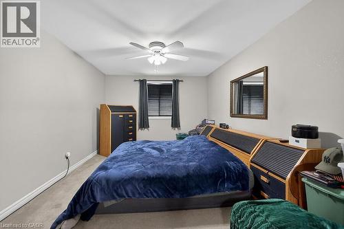 419 East 42Nd Street, Hamilton, ON - Indoor Photo Showing Bedroom