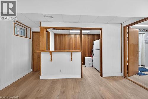 419 East 42Nd Street, Hamilton, ON - Indoor Photo Showing Other Room