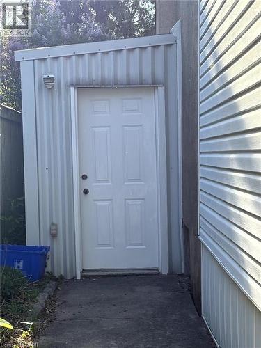 419 East 42Nd Street, Hamilton, ON - Outdoor