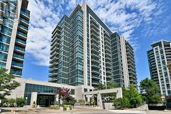 901 - 35 BRIAN PECK CRESCENT Toronto, ON M4G 0A5