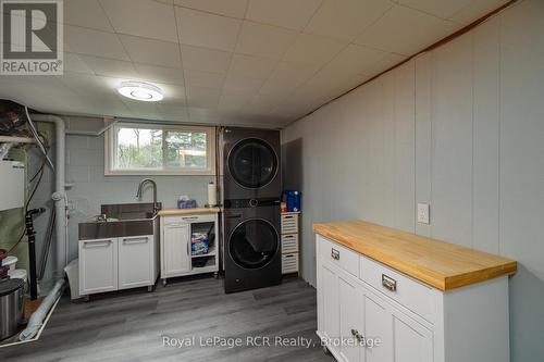 500 Main Street E, Southgate, ON - Indoor Photo Showing Laundry Room