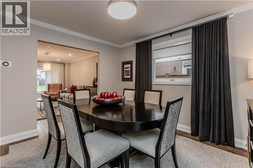 3199 Desmond Drive, Burlington, ON - Indoor Photo Showing Dining Room