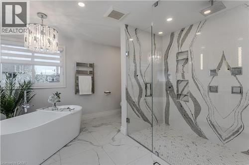 3199 Desmond Drive, Burlington, ON - Indoor Photo Showing Bathroom