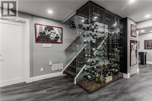3199 Desmond Drive, Burlington, ON - Indoor Photo Showing Other Room