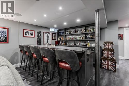 3199 Desmond Drive, Burlington, ON - Indoor