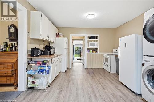114 Grand Avenue S, Cambridge, ON - Indoor Photo Showing Laundry Room