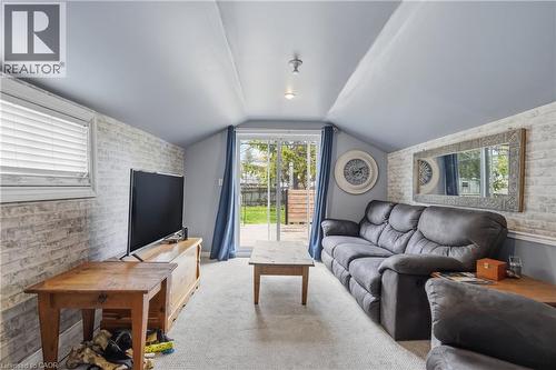 114 Grand Avenue S, Cambridge, ON - Indoor