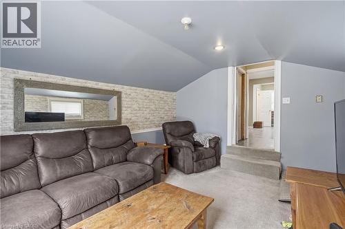 114 Grand Avenue S, Cambridge, ON - Indoor Photo Showing Living Room