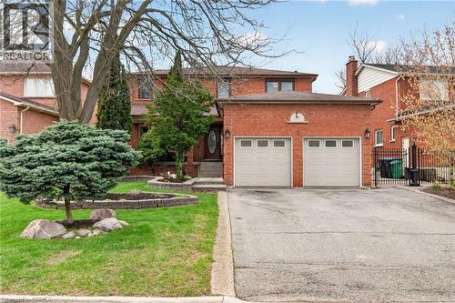 3 BOWES Court  Caledon, ON L7E 1A5