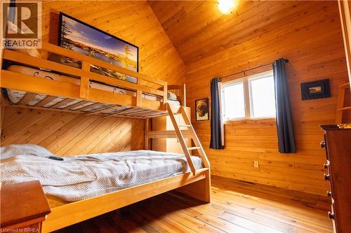 344 Perry Avenue, Killarney, ON - Indoor Photo Showing Bedroom