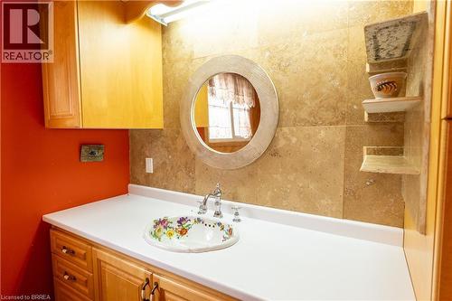 344 Perry Avenue, Killarney, ON - Indoor Photo Showing Bathroom