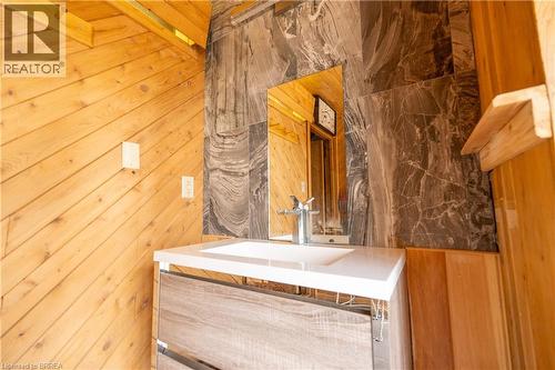 344 Perry Avenue, Killarney, ON - Indoor Photo Showing Other Room