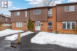 3219 STOCKTON DRIVE Ottawa, ON K1T 1S3