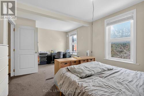 8 Lewis Street, Ottawa, ON - Indoor Photo Showing Bedroom